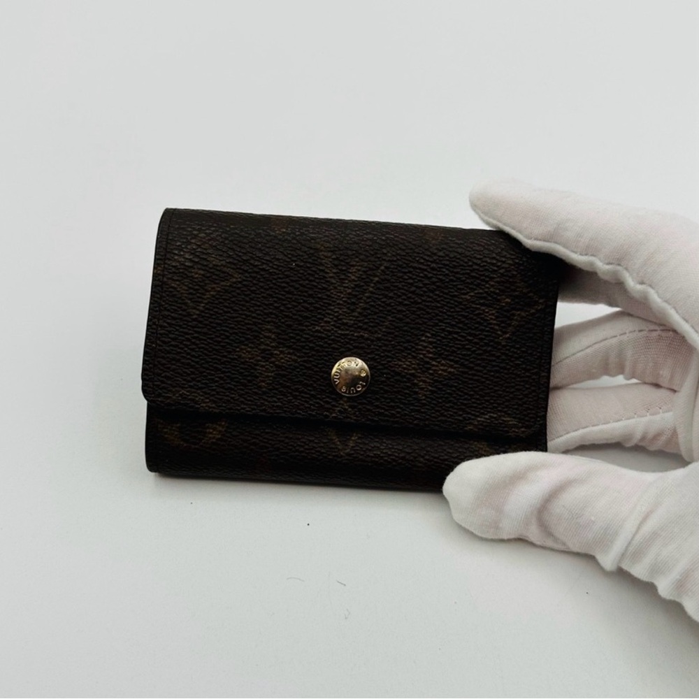 USED Louis Vuitton Monogram Key Holder